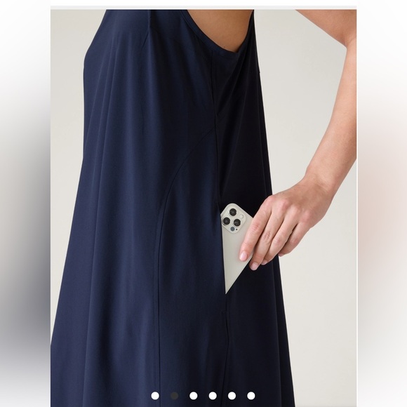 Althleta PRESIDIO TRAVELER MAXI DRESS Navy Blue size small athleisure casual - Picture 3 of 11